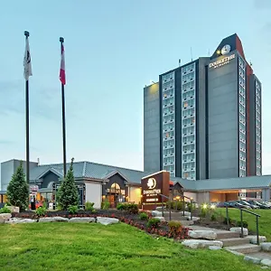 **** Hotel Doubletree By Hilton Airport, On Canada