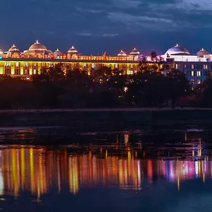 Radisson Blu Palace & Hotel Udaipur